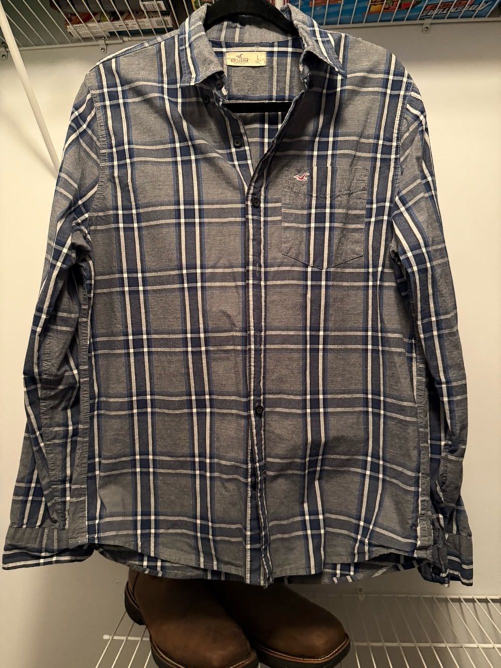 Hollister Men's Gray and Blue Plaid Shirt